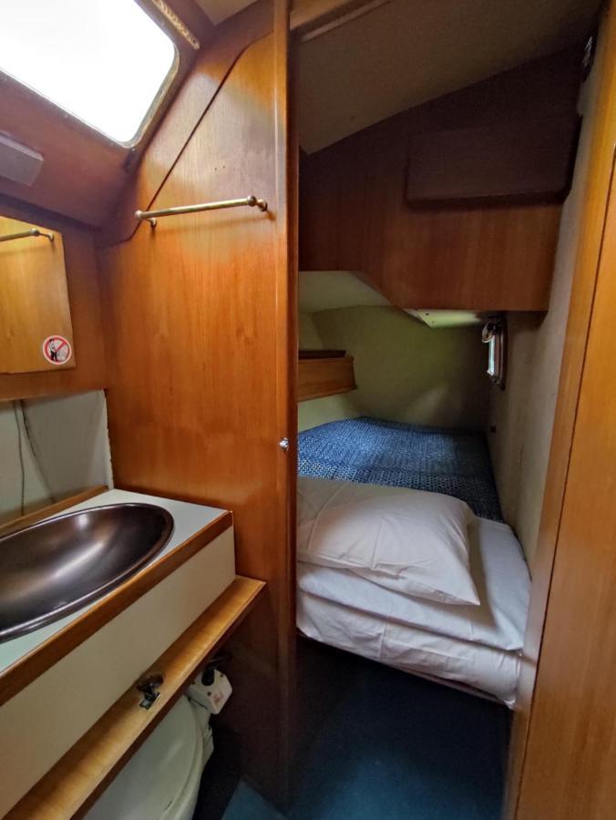 Dormire In Barca A Vela Maratea Eksteriør billede