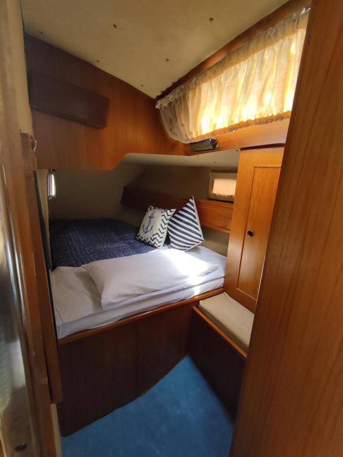 Dormire In Barca A Vela Maratea Eksteriør billede