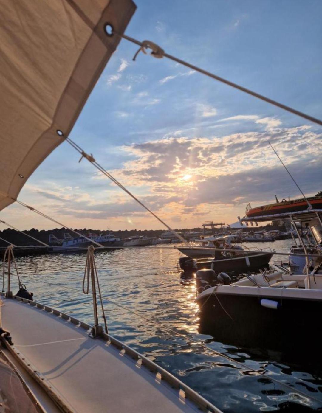 Dormire In Barca A Vela Maratea Eksteriør billede